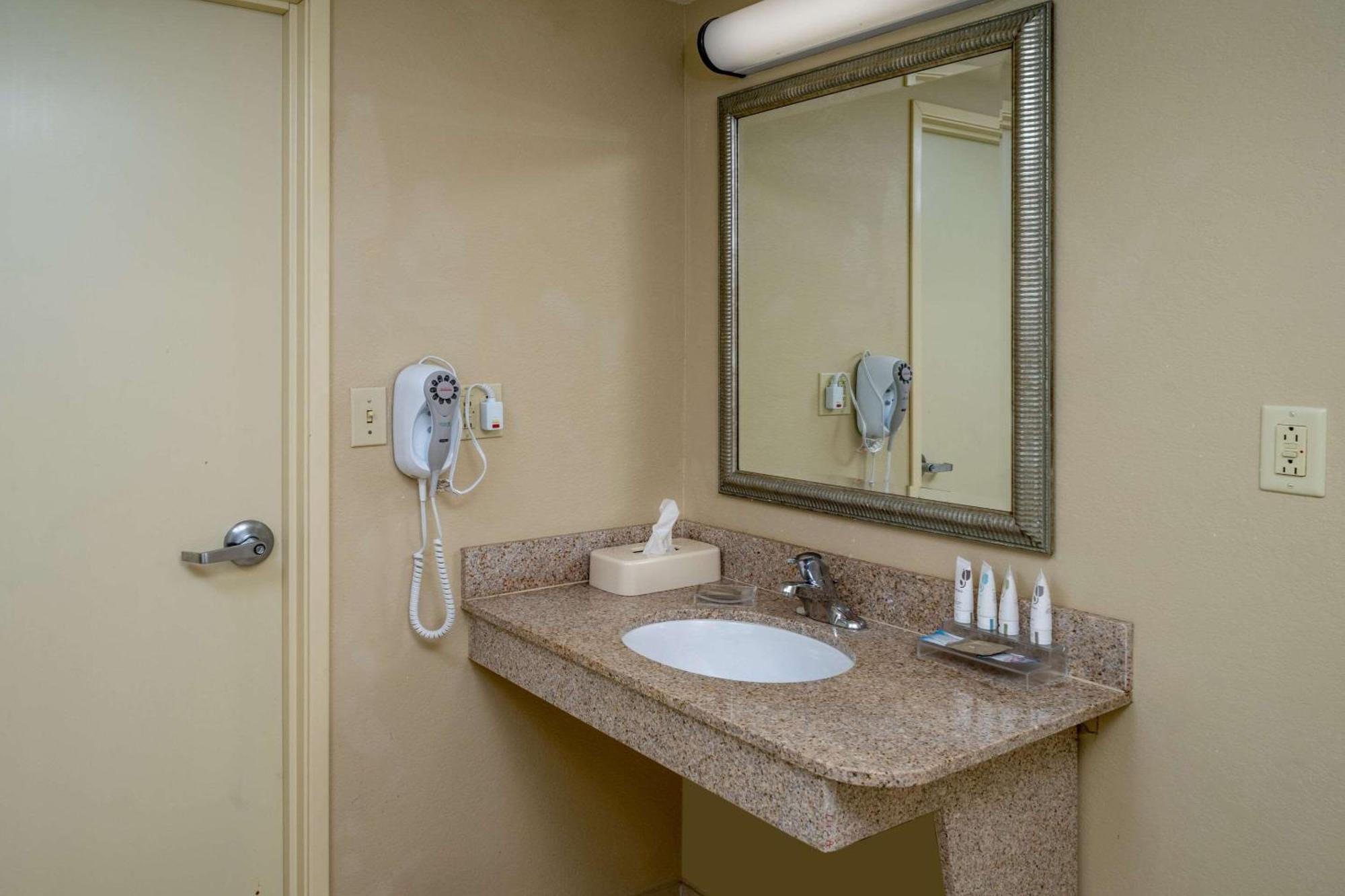 Country Inn & Suites By Radisson, Princeton, Wv Dış mekan fotoğraf